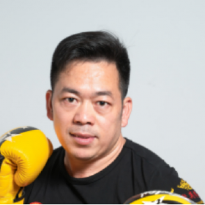 命运掌握在自己手上!拥有4家汽修店的董事长!