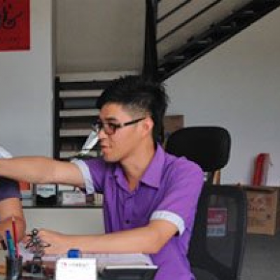 热衷公益事业的 “创富青年”