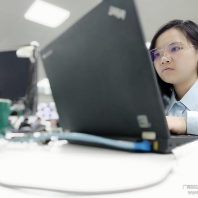 国家一等奖学金、校级一等奖学金、校级十佳优秀干部的学生