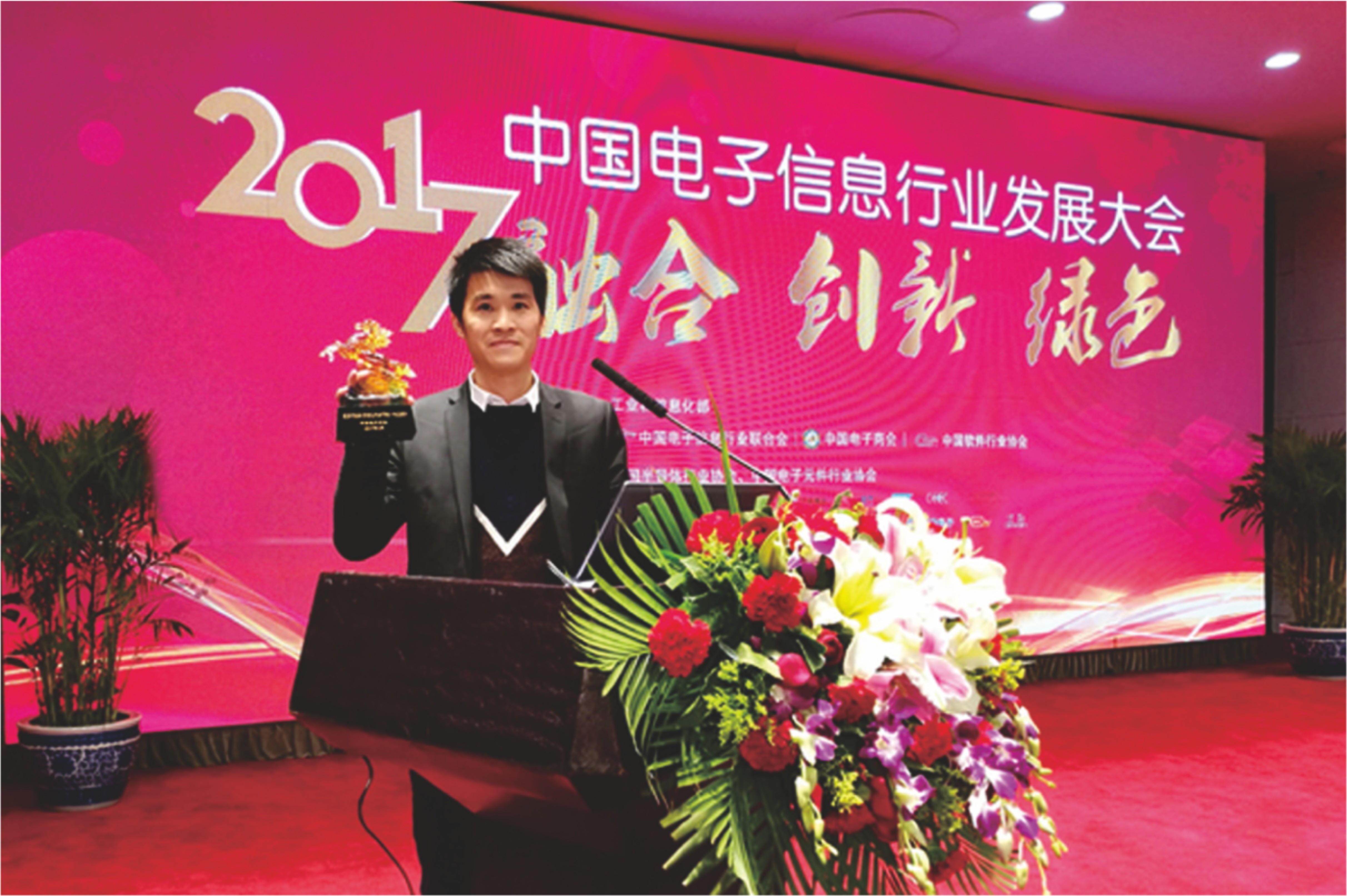 01a9522baede15b1105cc95ab804260.jpg 01a9522baede15b1105cc95ab804260.jpg