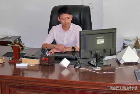 河源市紫金县金城建筑公司总经理 黄超文