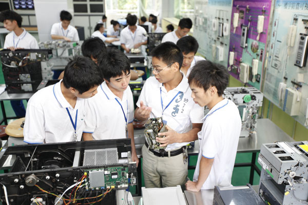 男生去技校学什么专业最好就业?